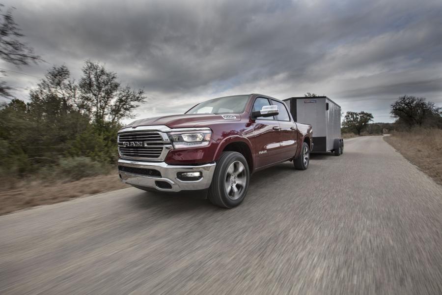  Dodge Ram 1500 Laramie Crew Cab (DT) 2018 года  (фото 16 из 22)